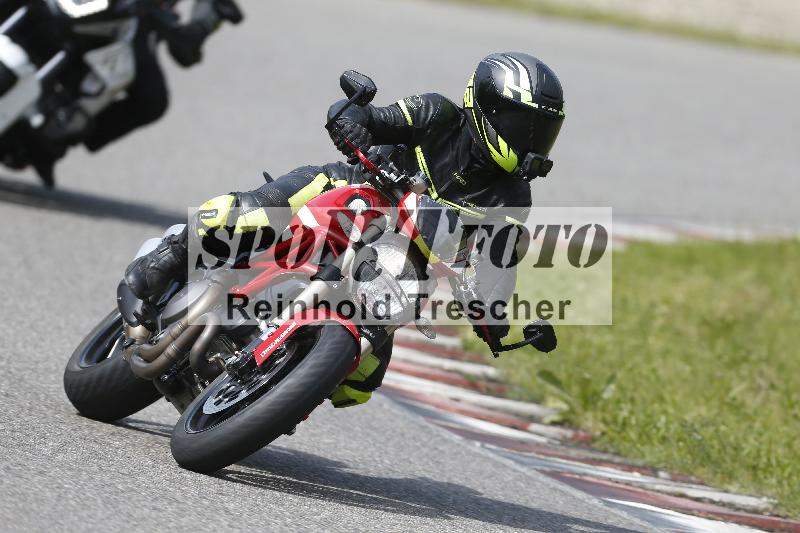 /Archiv-2024/17 01.05.2024 Speer Racing ADR/Schnuppertraining